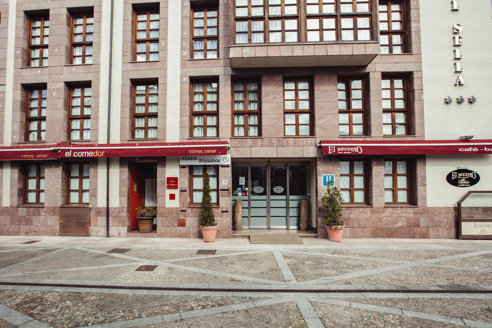 Hotel El Sella Cangas de Onis Exterior photo