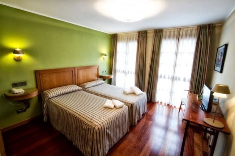 Hotel El Sella Cangas de Onis Exterior photo