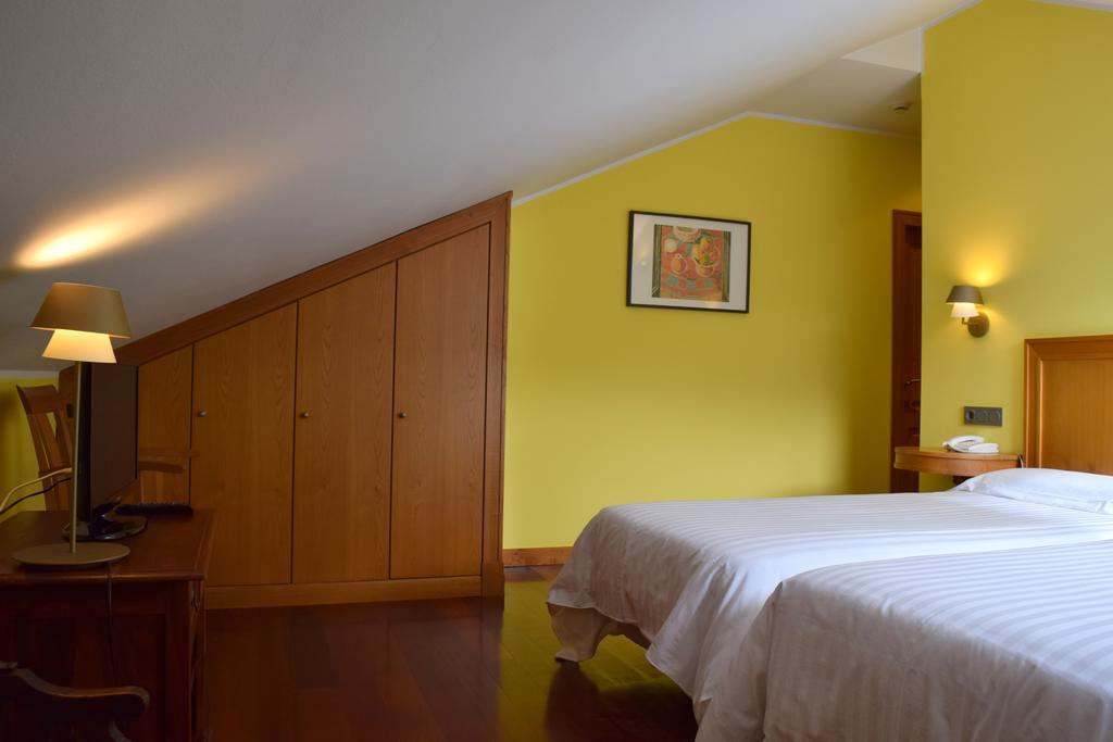 Hotel El Sella Cangas de Onis Exterior photo